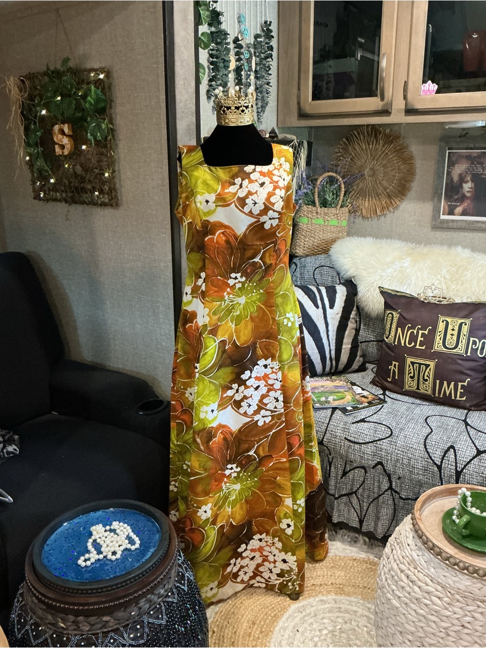 Tory Richard Vintage Floral Maxi Dress  12 ( fits like an 8)